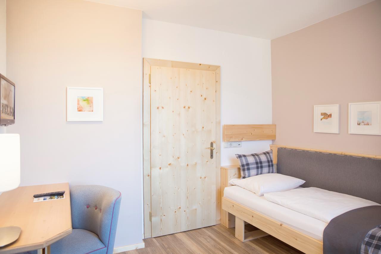 Hotel Gasthof Zum Kirchenwirt Puch bei Hallein Kültér fotó