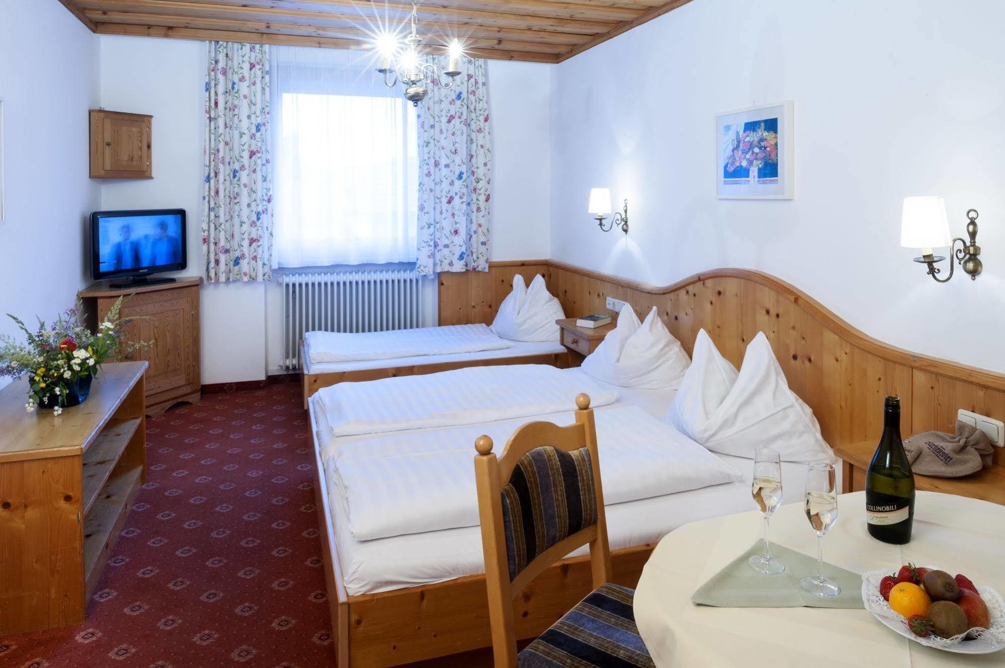 Hotel Gasthof Zum Kirchenwirt Puch bei Hallein Kültér fotó